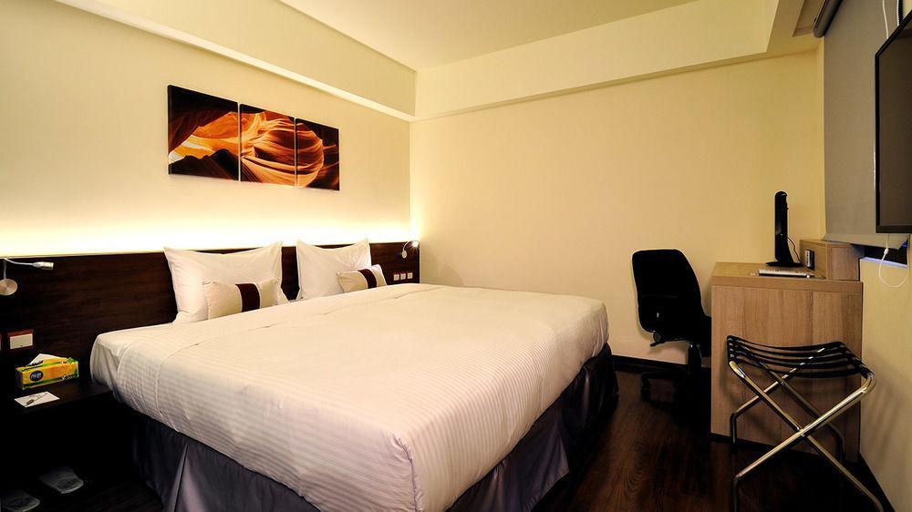 ออดี้ การ์เดน บิสซิเนสโฮเต็ล Hotel เถาหยวน ภายนอก รูปภาพ