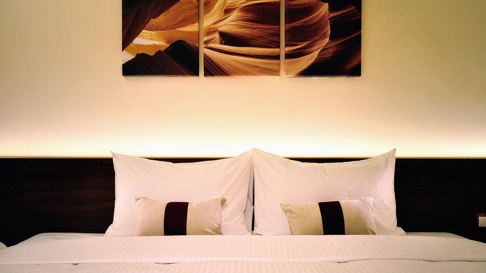 ออดี้ การ์เดน บิสซิเนสโฮเต็ล Hotel เถาหยวน ภายนอก รูปภาพ