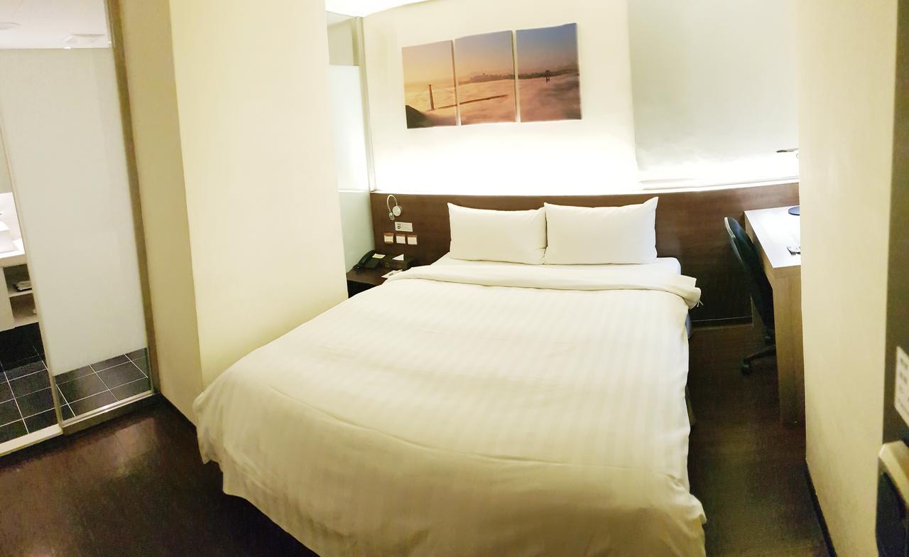 ออดี้ การ์เดน บิสซิเนสโฮเต็ล Hotel เถาหยวน ภายนอก รูปภาพ