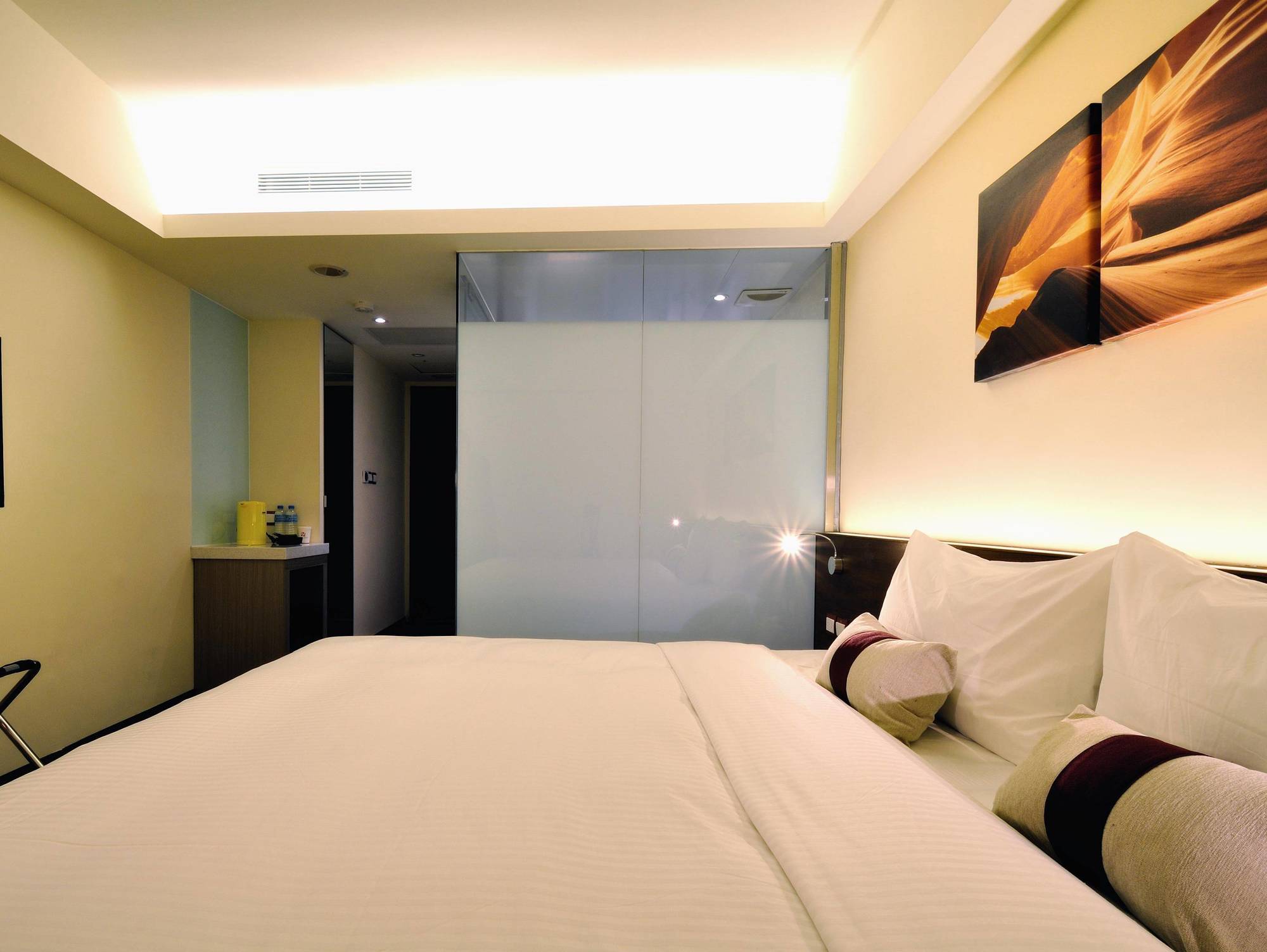 ออดี้ การ์เดน บิสซิเนสโฮเต็ล Hotel เถาหยวน ภายนอก รูปภาพ