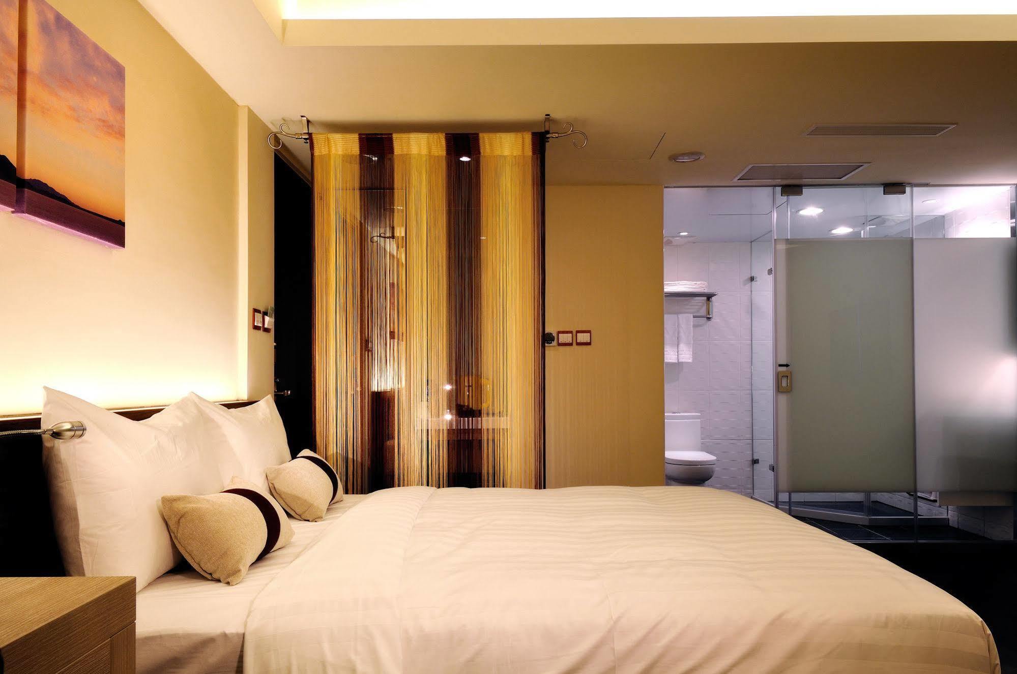 ออดี้ การ์เดน บิสซิเนสโฮเต็ล Hotel เถาหยวน ภายนอก รูปภาพ