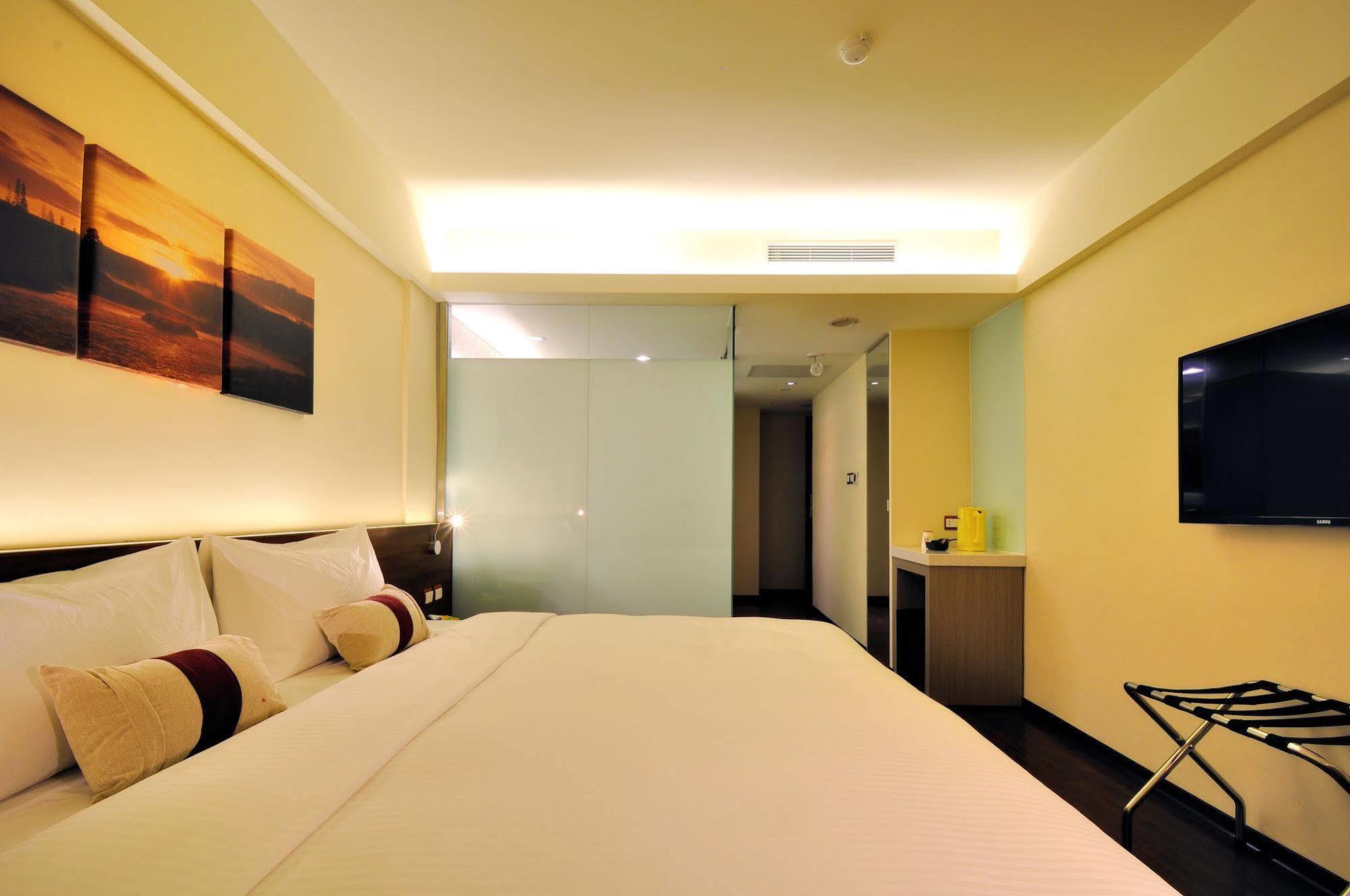 ออดี้ การ์เดน บิสซิเนสโฮเต็ล Hotel เถาหยวน ภายนอก รูปภาพ